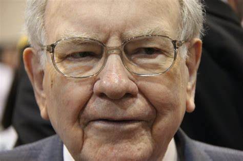 Warren Buffett's Favorite 'Single Best Measure' For Equities Flashes Buying Signal As US Stocks Rebound
