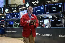 Reddit Stock Surged After Crushing Q1 Estimates. Here's Why The Rally Eased