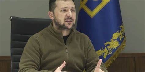Ukraine-Krieg im Liveticker: +++ 22:17 Selenskyj spricht von "sehr, sehr schwieriger" Front-Lage