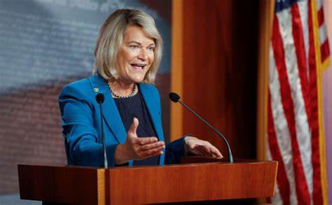 U.S. Senator Cynthia Lummis Warns the U.S. Is Lagging in Crypto Regulation, - CryptoGlobe