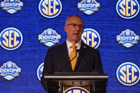 SEC commissioner Greg Sankey talks NIL, more at Mizzou board meeting