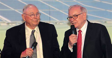 Warren Buffett says stocks offer ‘much more opportunity’ than real estate — and Charlie Munger would’ve agreed
