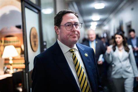 Congressmen Discuss House Vote To Reverse SEC Policy On Crypto Custody - Forbes