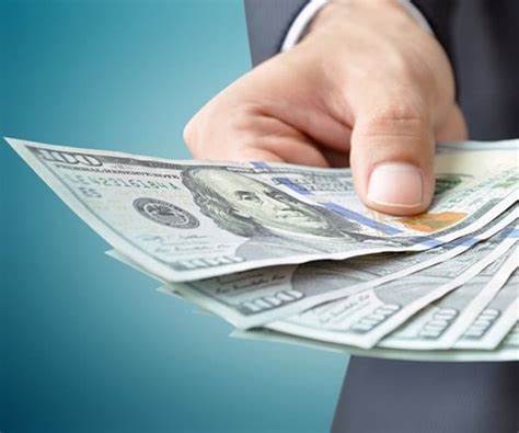 Dollar set for third week of gains as US debt talks loom large - Reuters