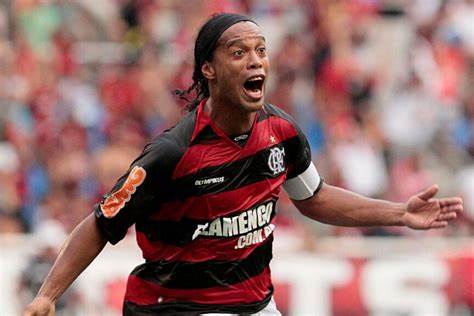 Former Soccer Star Ronaldinho: Time for Crypto to Go Mainstream - Bitcoin.com News