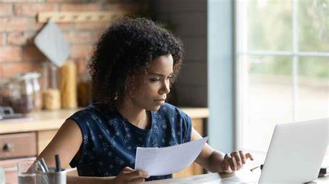 3 Best-Paying Side Gigs for Millennials Worried About Layoffs