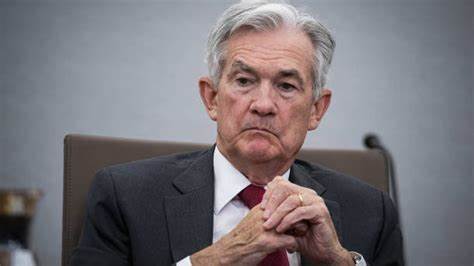 Fed Bashing for a President Is a Fool's Game, Summers Says