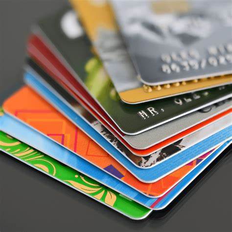 Best credit cards to build credit for 2025