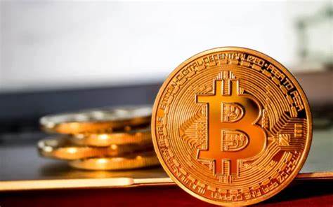 Bitcoin Heading to $250K by 2025-end: Tom Lee Predicts, Unfazed by Market Dip