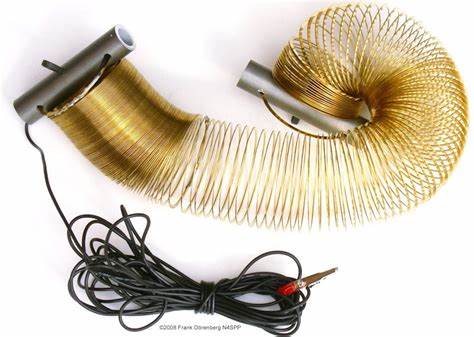 Slinky-Coil Dipole (2021)