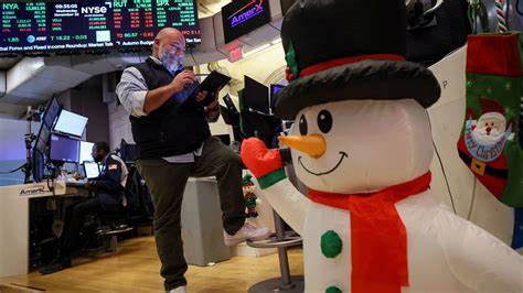 Tech Rally Sends S&P 500 Higher for Eighth Straight Session
