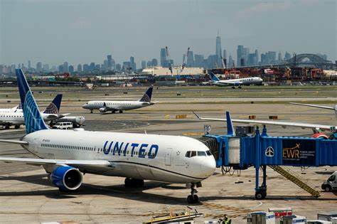 United Airlines Cancels Newark Flights over FAA Staffing