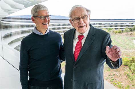 The Lesson in Buffett's Winning Apple Bet